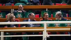 ÐÁÍÁÈÇÍÁÉÊÏÓ - ÌÐÁÑÔÓÅËÏÍÁ (ÅÕÑÙËÉÃÊÁ 2015-2016)PANATHINAIKOS - BARCELONA (EUROLEAGUE 2015-2016)