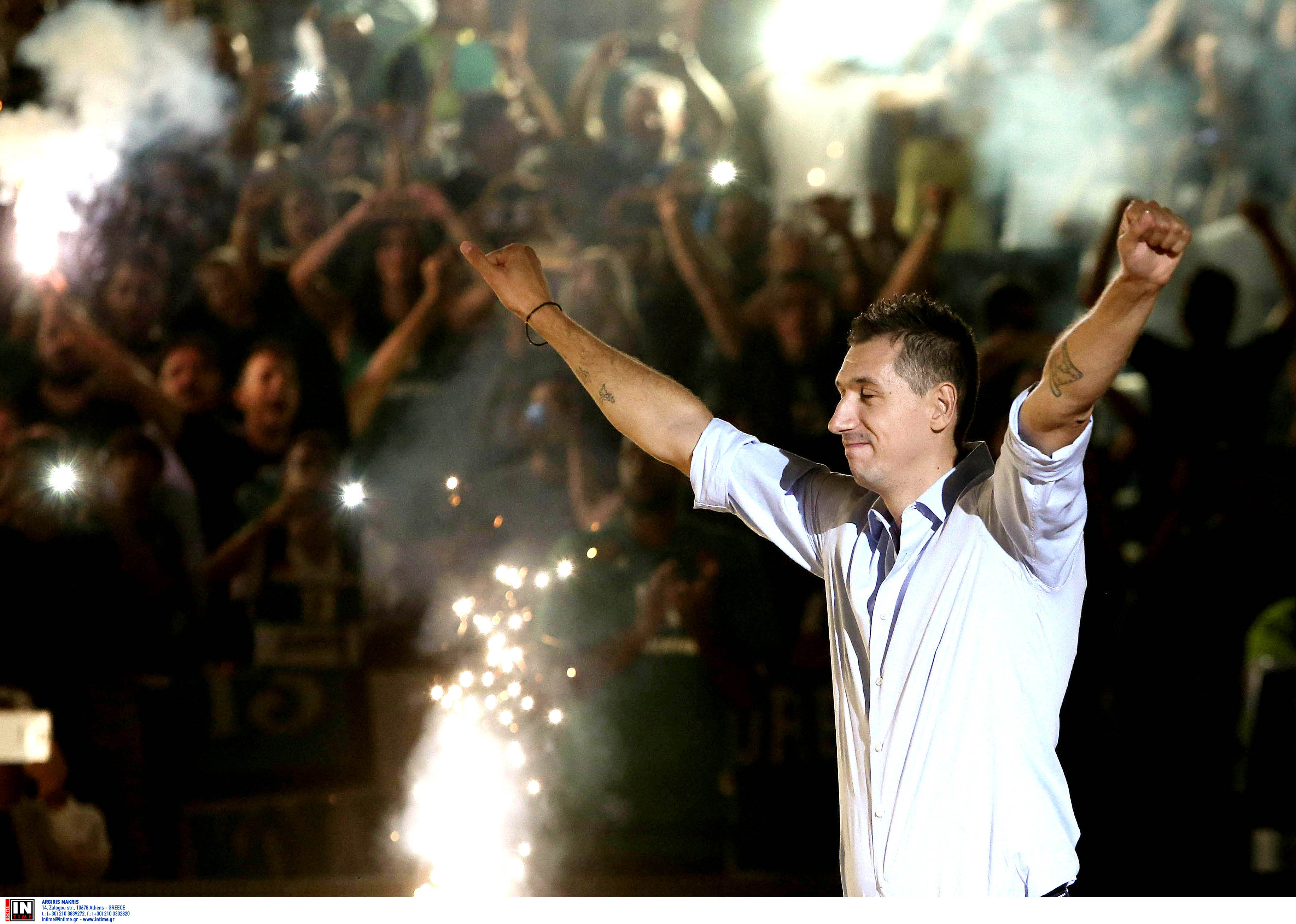 Και ο Διαμαντίδης... λυγίζει! (pics)