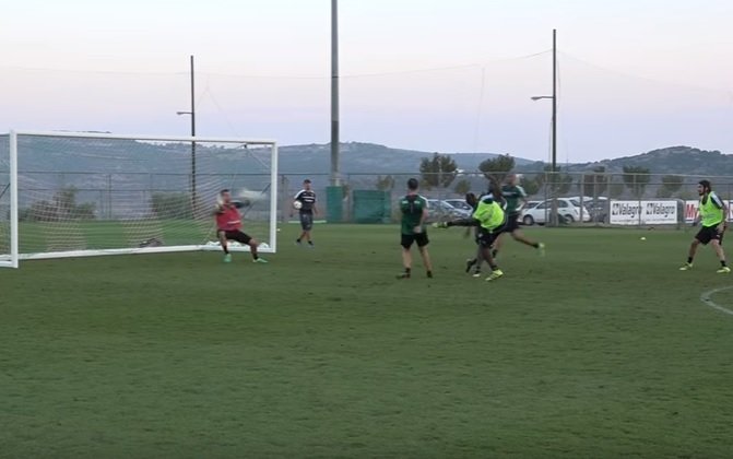 Απίθανο γκολ από Εμποκού