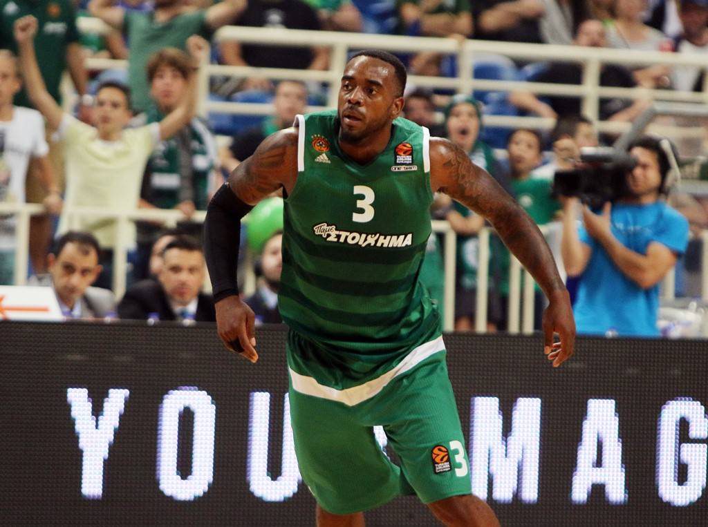 Ντεμπούτο με την εξάστερη φανέλα