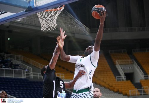 Γουστάρει... ποδόσφαιρο ο Σίνγκλετον (pic)