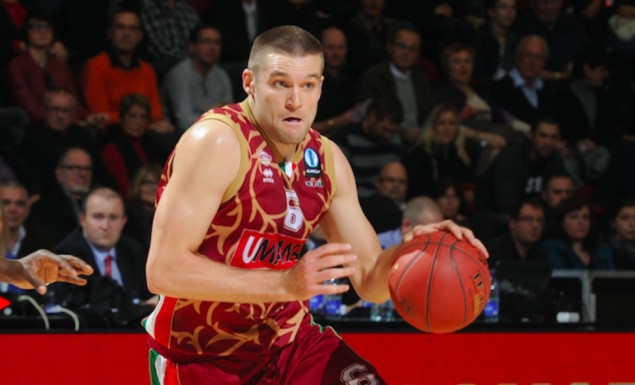 Μπράμος και Χέινς νίκησαν τον Λαουάλ