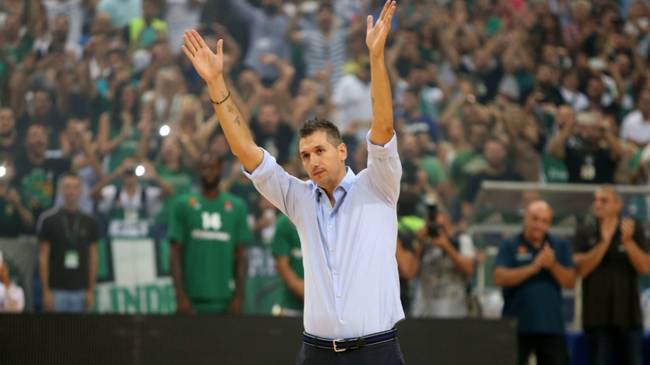 Τούρτα... Δημήτρης Διαμαντίδης! [pic]