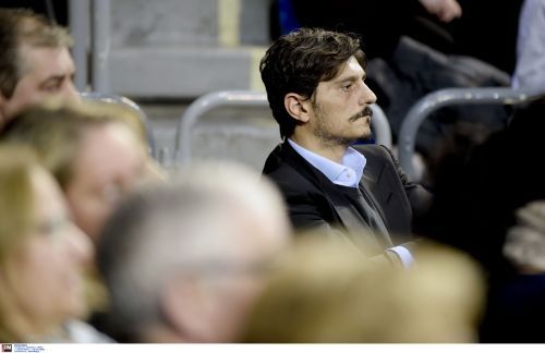 Δημήτρη, ο κόσμος βράζει!