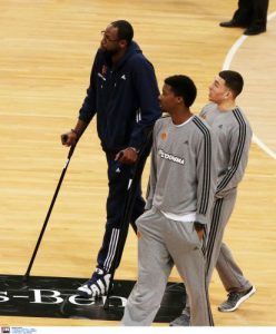 Απίθανος Γκιστ: Ακόμη και κουτσός τα έδωσε όλα! (pics)