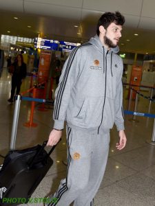 Με αστεία και χαβαλέ η αναχώρηση του Εξάστερου (pics)