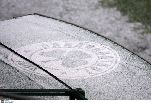 Πανέμορφες εικόνες από τη χιονισμένη Λεωφόρο!