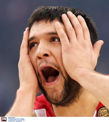 Πόσο πόνεσες Κωστάκη; (pics)