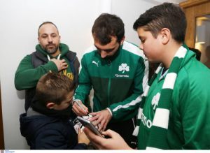 Υπέγραψαν αυτόγραφα στους ηγέτες του μέλλοντος (pics)