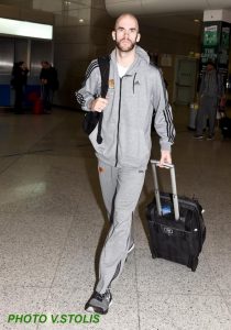 Με αστεία και χαβαλέ η αναχώρηση του Εξάστερου (pics)