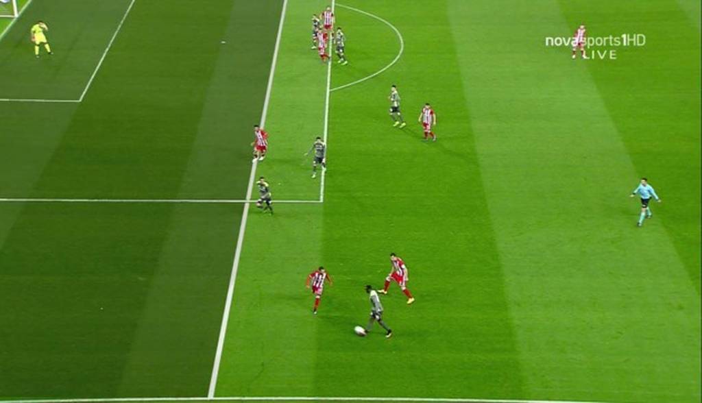 Γιατί δεν βγαίνει ο Σάββας στο τηλέφωνο; (pics)