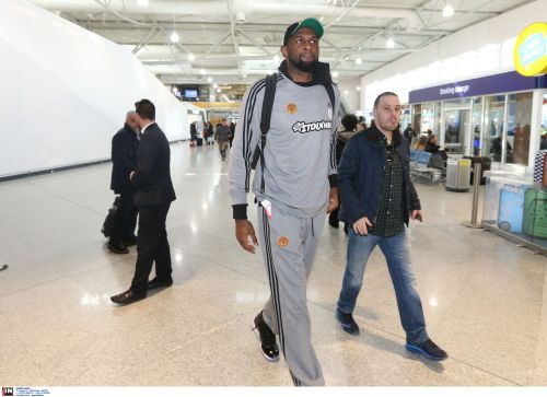 Ετοιμάζει τις...βαλίτσες του ο Σίνγκλετον (pic)