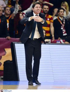 Άστραψε και βρόντηξε ο Πασκουάλ (pics)