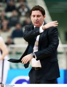 Άλλαξε πολλές φορές... χρώμα ο Πασκουάλ! (pics)