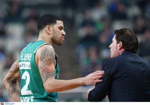 Άλλαξε πολλές φορές... χρώμα ο Πασκουάλ! (pics)