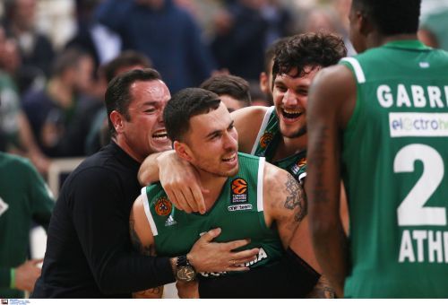 Τζέιμς: "Δώστε την μπάλα στον... Ντιμπάλα"