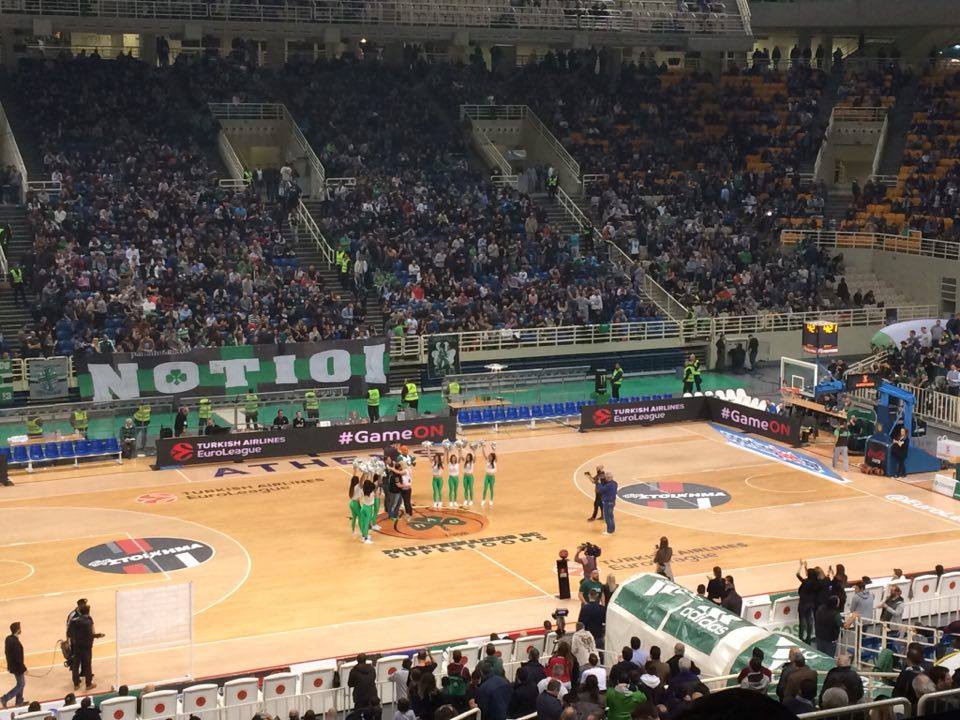 Πρόταση γάμου στο Ημίχρονο (vid)