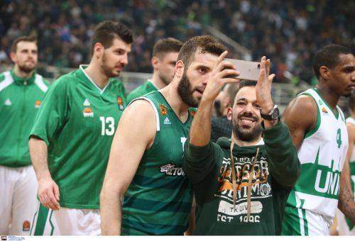 Φοβερή στιγμή με Παππά στο ΟΑΚΑ(pic)