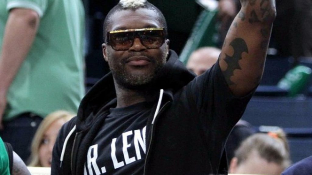 Έφτασε ο Σισέ (vid)