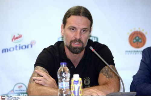 Επισκέφτηκε ανήλικους κρατούμενους ο Αλβέρτης (pics)