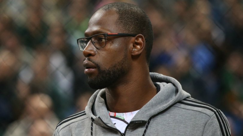 Ο Γκίσταρος, ο... σκύλος και η κριτική! (vid)