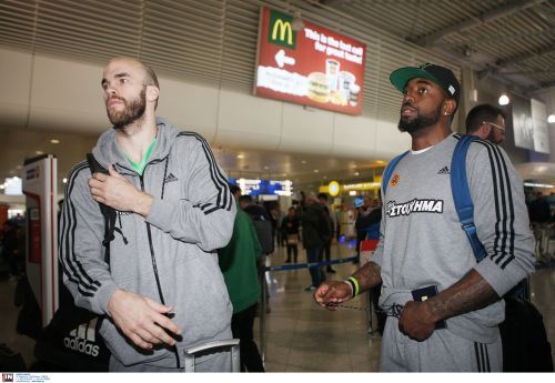 Με χαμόγελα και σε καλό κλίμα πέταξε για Τουρκία ο Εξάστερος (pics)