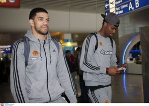 Με χαμόγελα και σε καλό κλίμα πέταξε για Τουρκία ο Εξάστερος (pics)