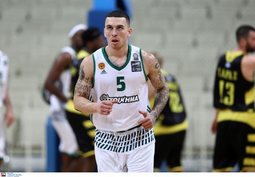 Όταν ο Τζέιμς "πυροβολούσε" τη Ρεάλ (vid)