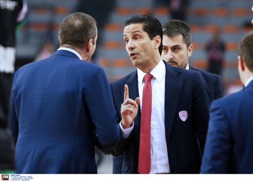 Σιχάθηκε και ο Μπλατ με Σφαιρόπουλο