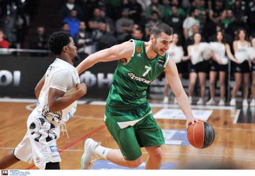 ΕΠΙΚΟ πλακάτ στο ΟΑΚΑ για τον Μποχωρίδη! (pic)