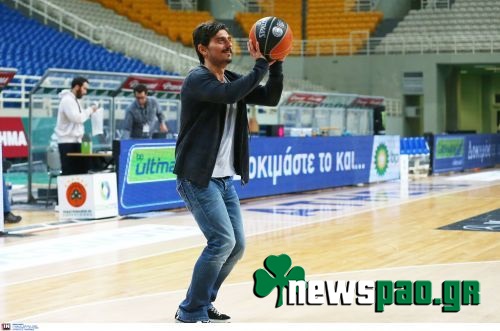 Σε... κέφια ο Γιαννακόπουλος: Σούταρε τρίποντα στο ΟΑΚΑ (vid)