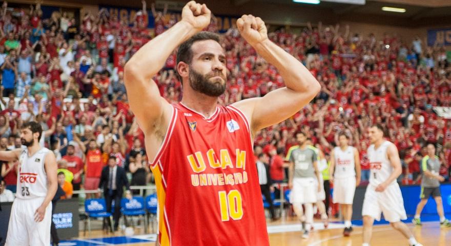 Ακούστηκε για Παναθηναϊκό, τελικά φόρεσε άλλη "πράσινη" φανέλα (pic)