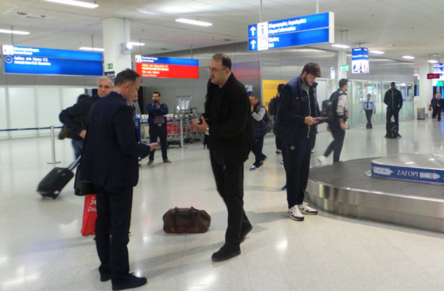 Έφτασε Αθήνα η Φενέρ (pics)