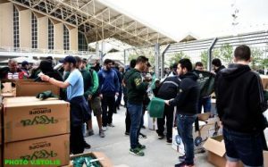 Χαμός έξω από το ΟΑΚΑ (pic)