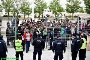 Χαμός έξω από το ΟΑΚΑ (pic)