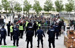 Χαμός έξω από το ΟΑΚΑ (pic)