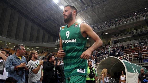 Χρόνια πολλά τεράστιε Αντώνη Φώτση... (vid)