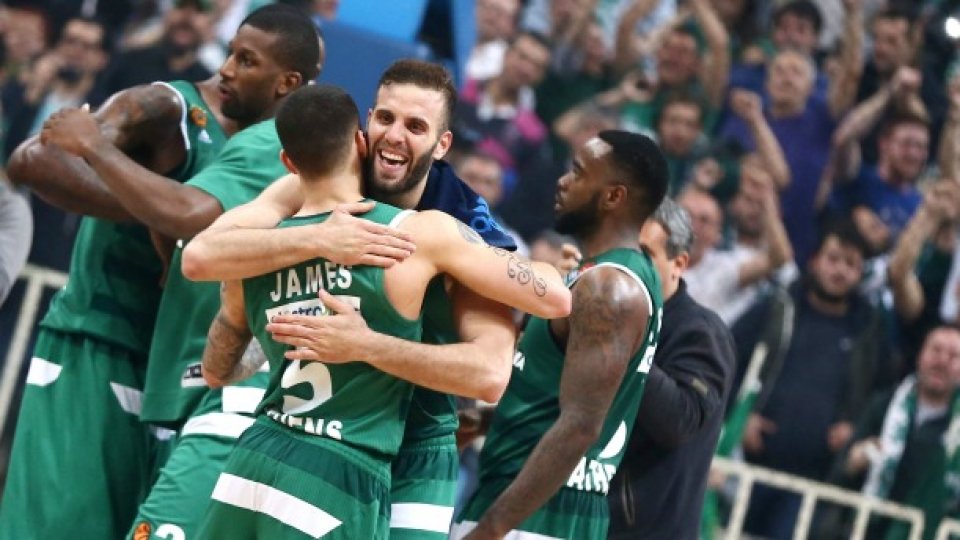 «Χτύπημα» Παππά στο Instagram με... πούρο και κούπα!