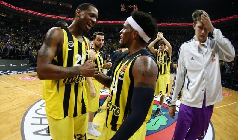 Με όλα τα όπλα της στο ΟΑΚΑ η Φενέρ