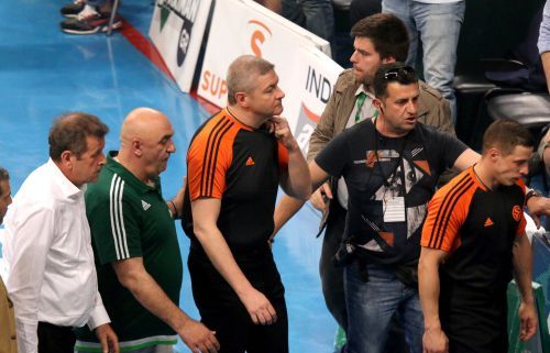 "Βράζει" ο κόσμος στα social media με τον ορισμό Λαμόνικα!