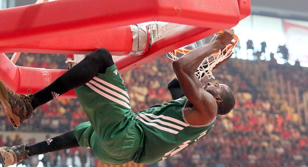 "Έκοψε" Λάσμε για... έξωαγωνιστικούς λόγους