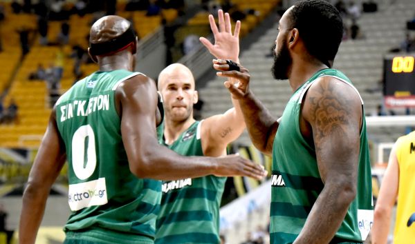 Την ξεπουπούλιασε και τώρα ο... πελάτης!