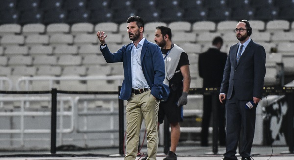 Σκληρή γλώσσα από Ουζουνίδη