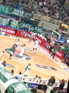 Η αγωνία του Θανάση (pics)