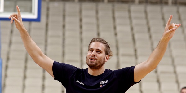 Ο Μπόγρης απάντησε στα περί επιστροφής στην Ελλάδα