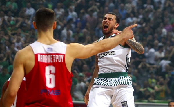 Αγριεμένος ο Τζέιμς, έδωσε το σύνθημα μέσω twitter! (pic)