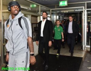 Η άφιξη του Παναθηναϊκού στο ΣΕΦ σε "κλικς" (pics)