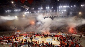 ΕΙΚΟΝΕΣ ΣΟΚ! Καρέ-καρέ η ζούγκλα στο ΣΕΦ! (pics)