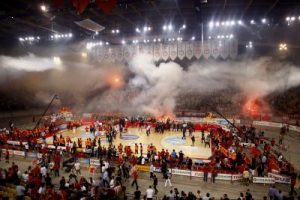 ΕΙΚΟΝΕΣ ΣΟΚ! Καρέ-καρέ η ζούγκλα στο ΣΕΦ! (pics)