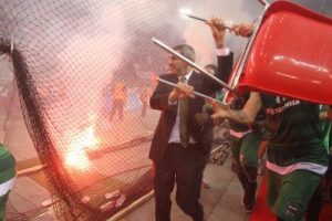 ΕΙΚΟΝΕΣ ΣΟΚ! Καρέ-καρέ η ζούγκλα στο ΣΕΦ! (pics)